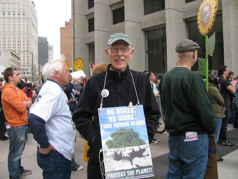 photographs of rally and general assembly at Grand Circusl Park 09